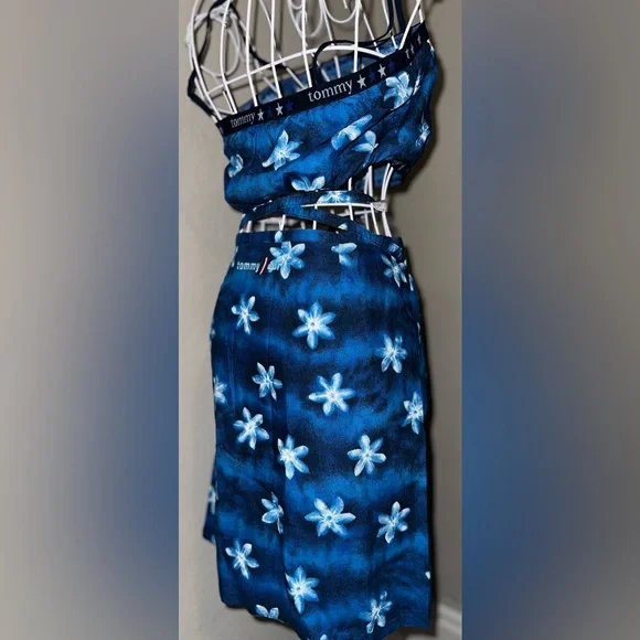Vintage RARE Tommy Hilfiger Hawaiian Crop Top And Wrap Skirt Set